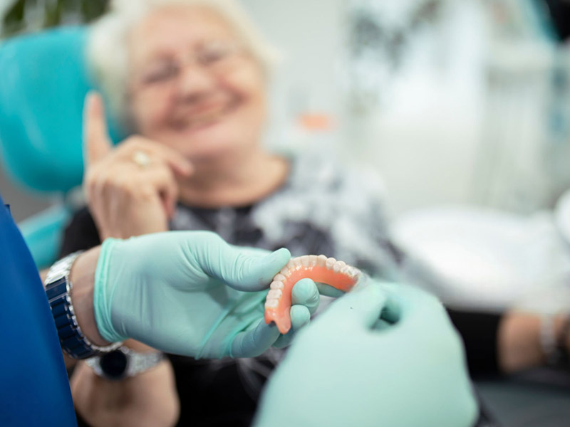 Adjusting to New Dentures