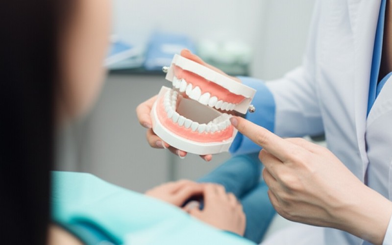 Dentist explaining a dental treatment plan